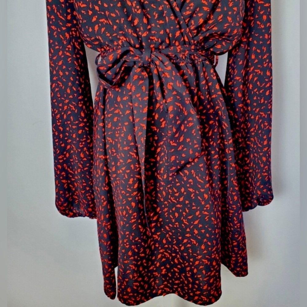 BNWT Dynamite Elegant Black and Red Wrap Robe Dress - XS - Picture 9 of 10